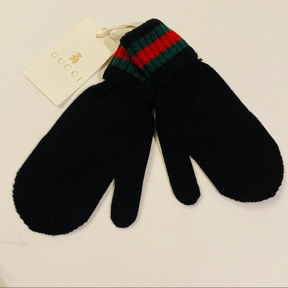 AUTHENTIC Gucci Kids Black Toddler Mittens Size S